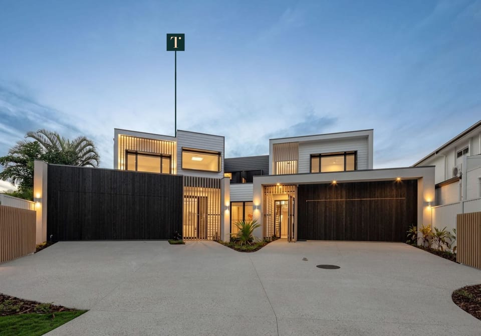 Luxury Riverfront Living: Brand New Contemporary Masterpiece