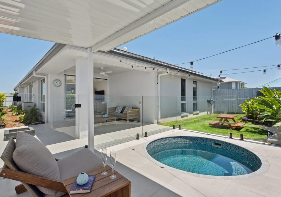 SOLD by Team Cassie Kennedy!