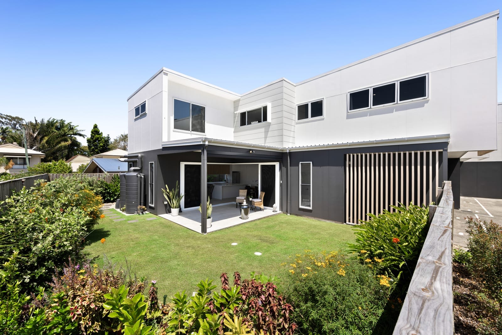Sophisticated Buderim Retreat Offering Space, Style & Serenity