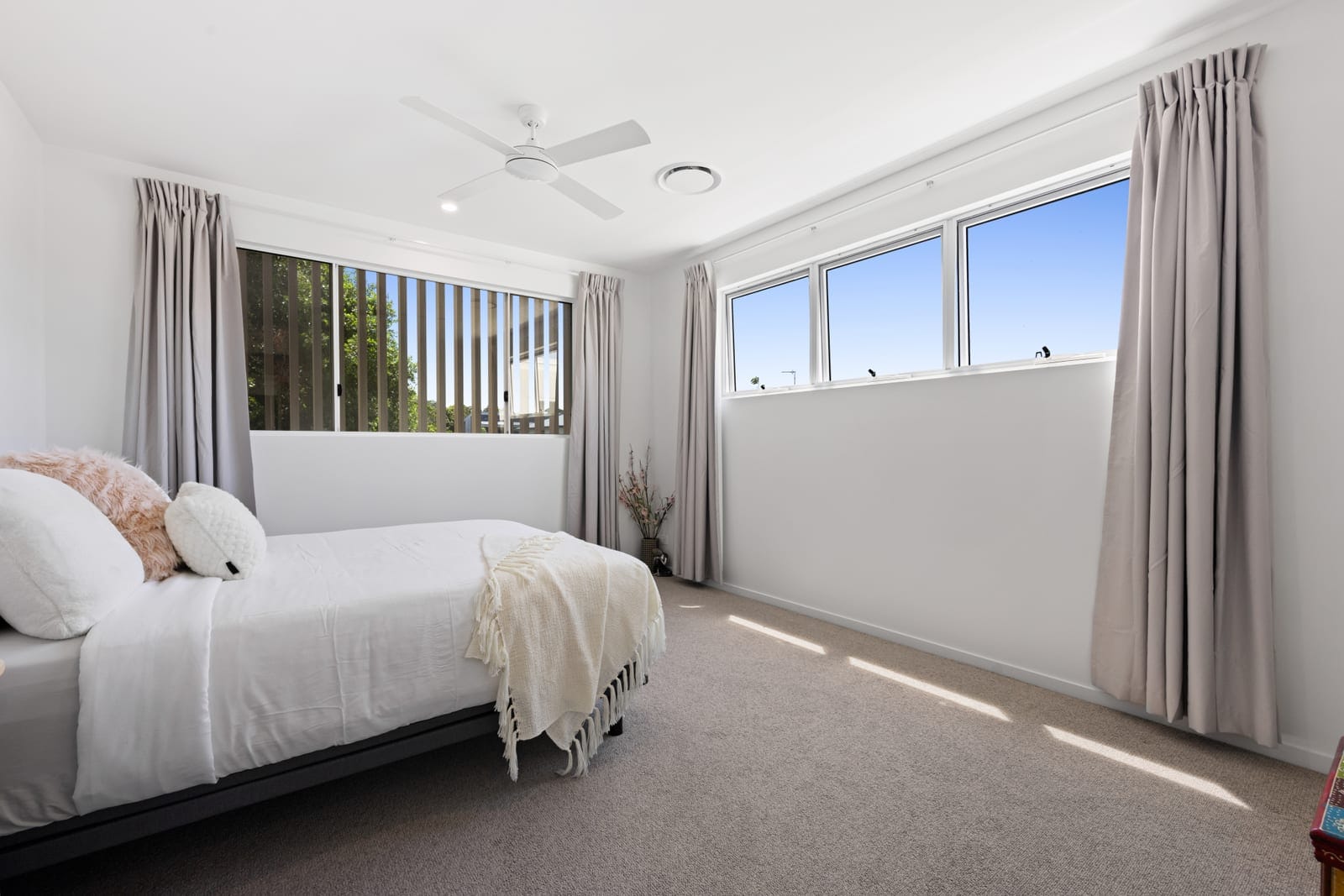 Sophisticated Buderim Retreat Offering Space, Style & Serenity