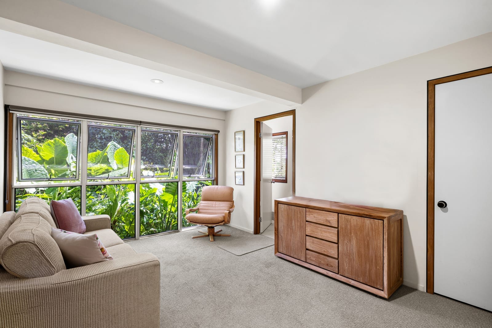 SOLD by Ollie Lehmann TOWN