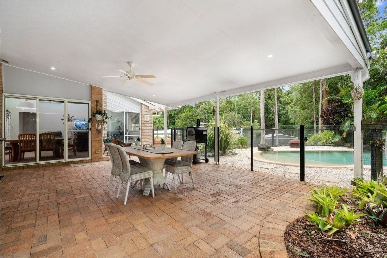 SOLD by Ollie Lehmann TOWN