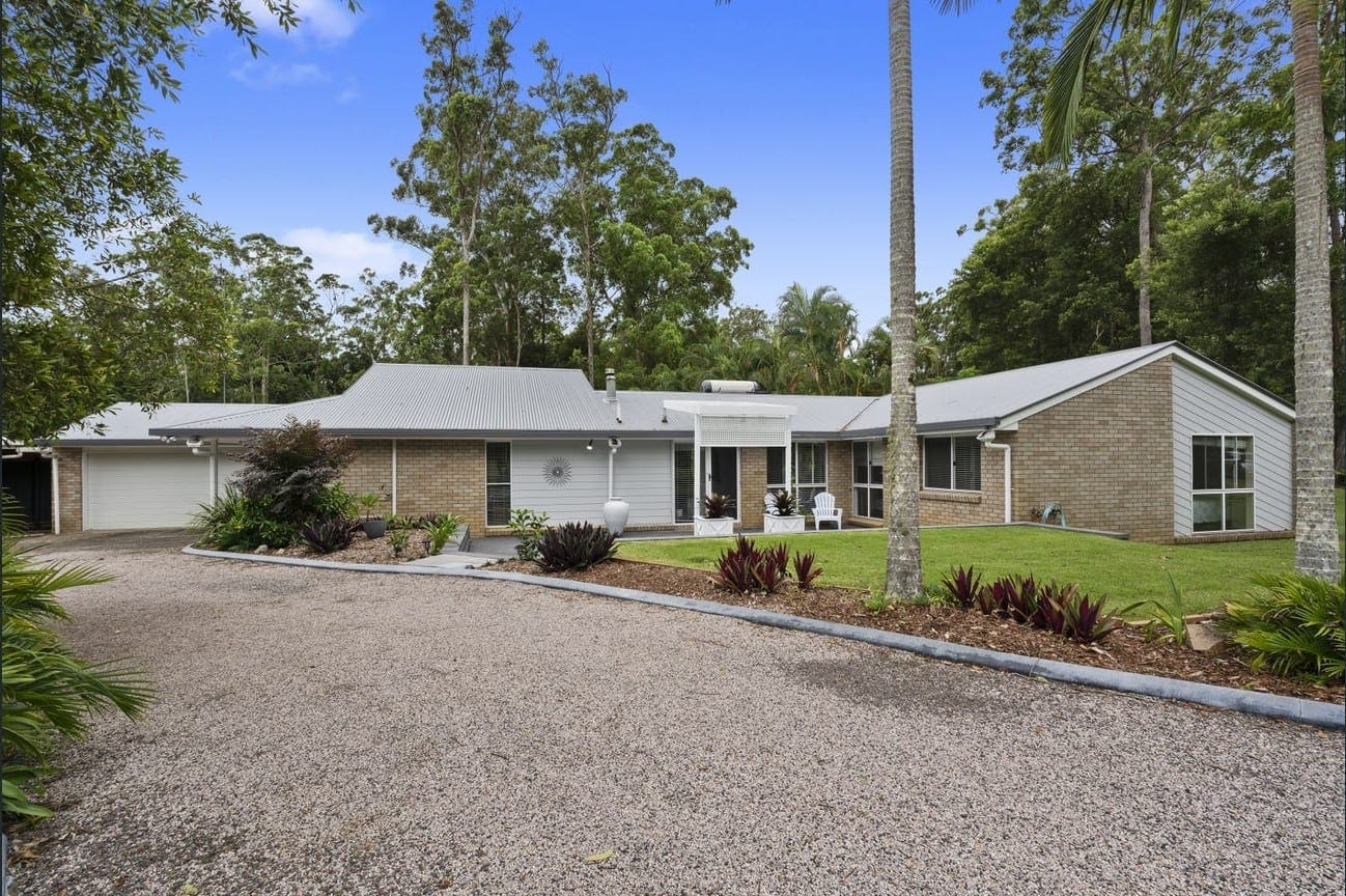 SOLD by Ollie Lehmann TOWN