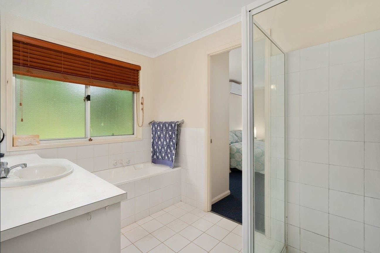 SOLD by Ollie Lehmann TOWN