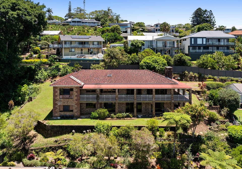 Grand Buderim Residence With Huge Potential and Irreplaceable Views