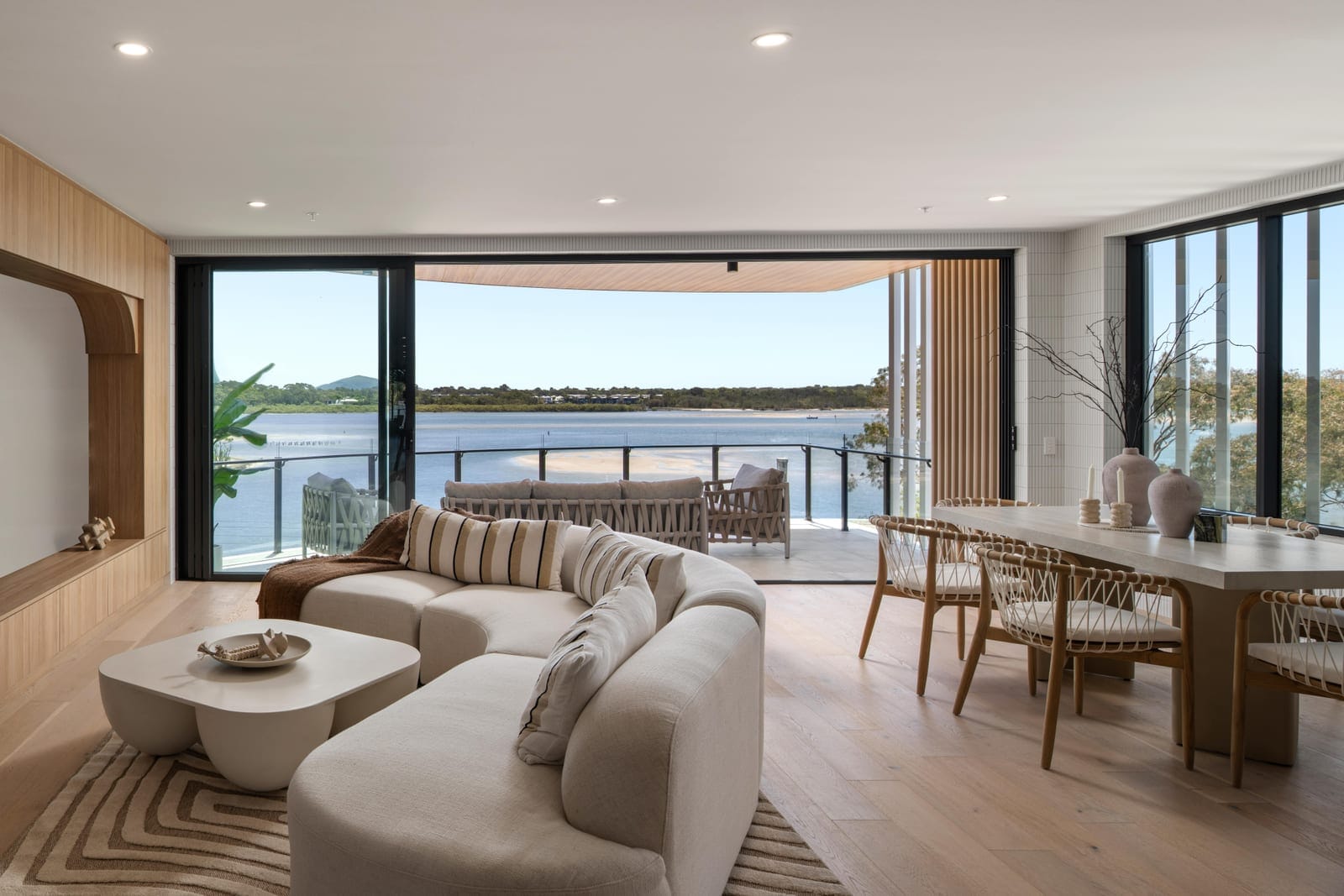 Brand New Luxury Build: Top Floor, EastStunning Views