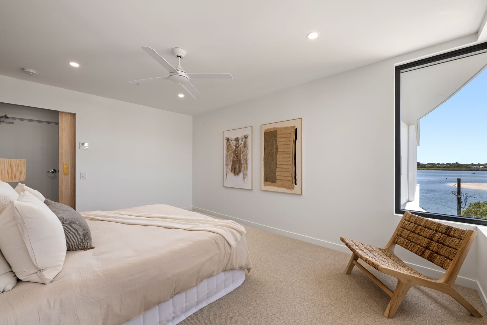 Brand New Luxury Build: Top Floor, EastStunning Views