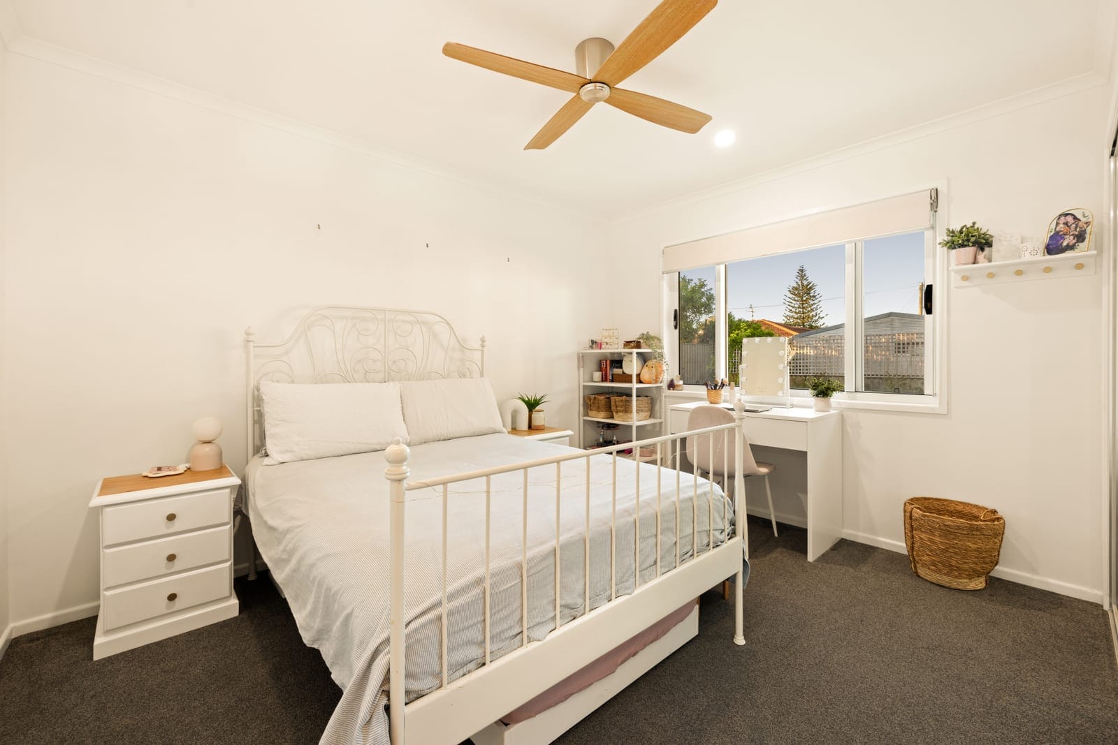Lifestyle GOLD: Presentation & Location SHINE!