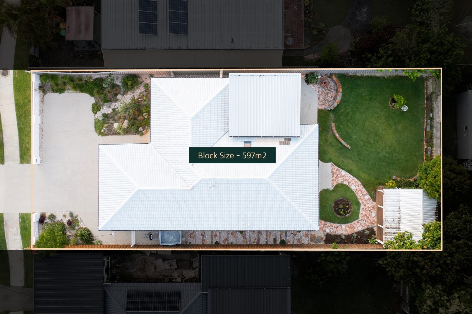 Lifestyle GOLD: Presentation & Location SHINE!