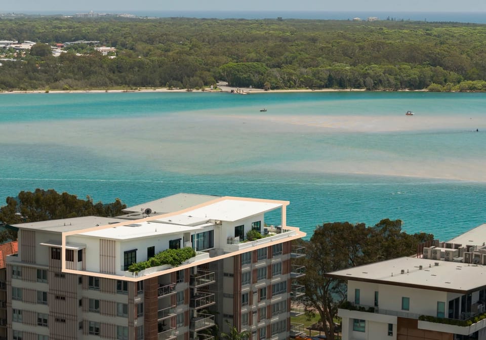 Prestige Picnic Point Penthouse: Breathtaking Views, Stunning Sunrises