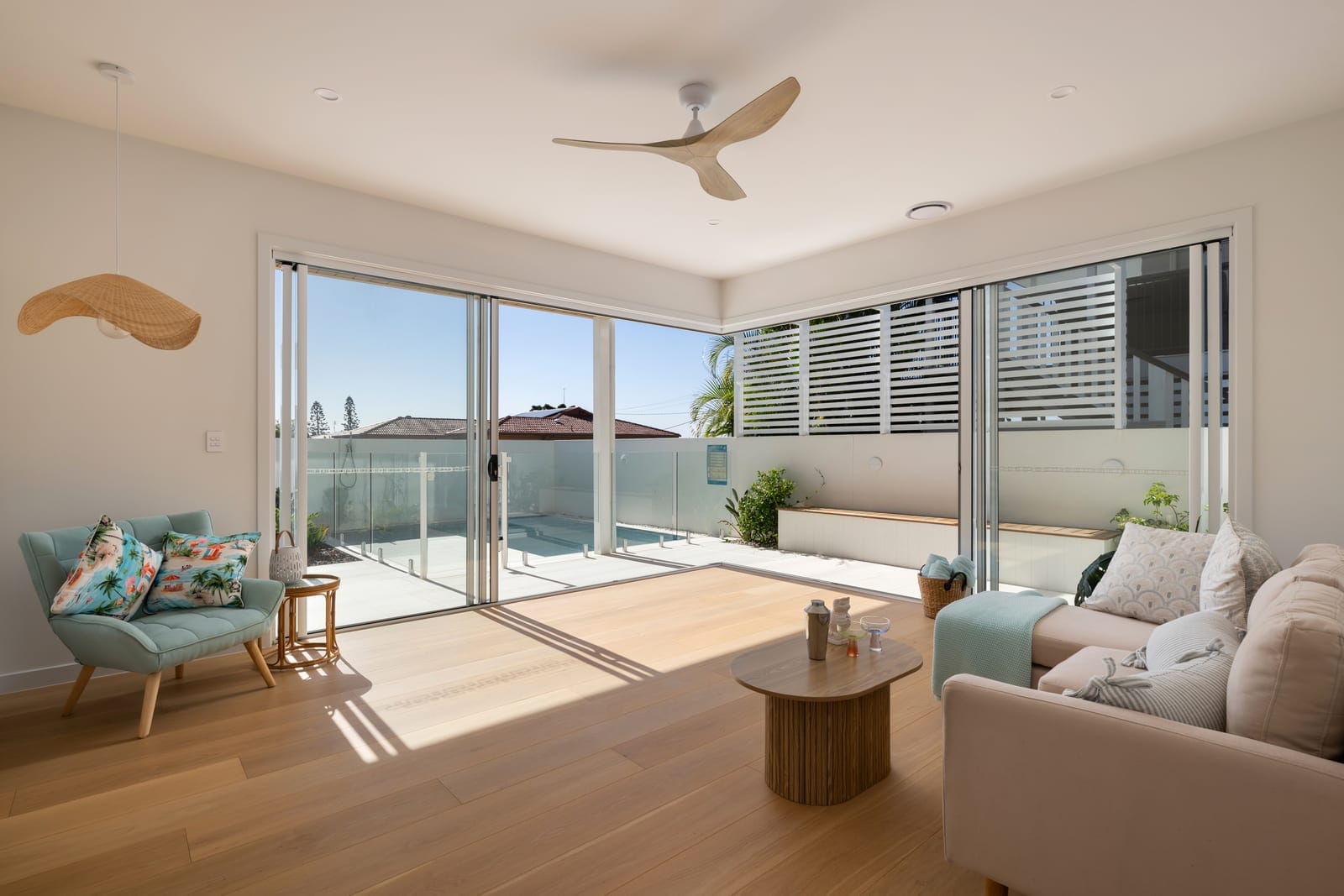 Brand-new Luxury Home, Ocean views, Lifestyle and Location