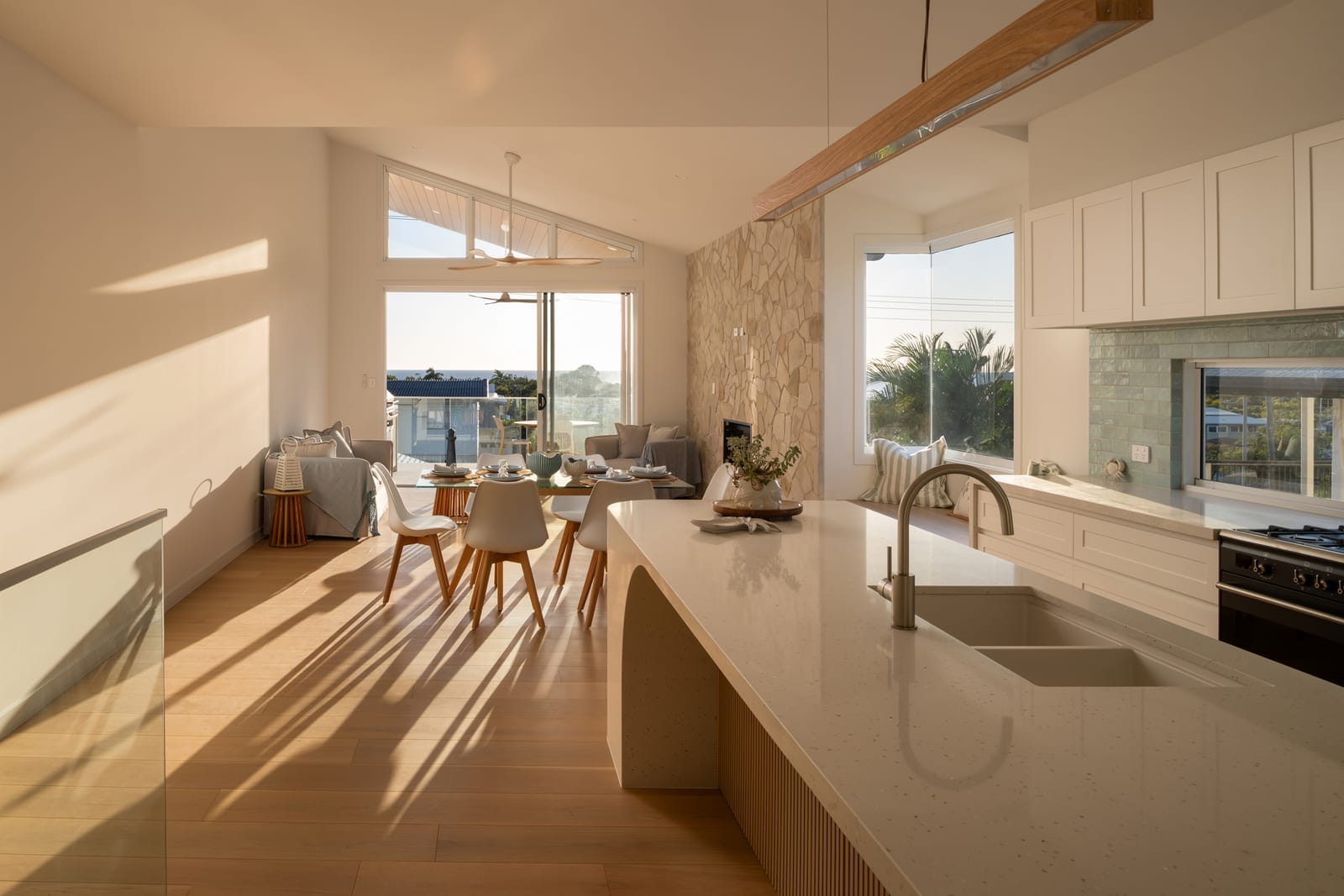 Brand-new Luxury Home, Ocean views, Lifestyle and Location