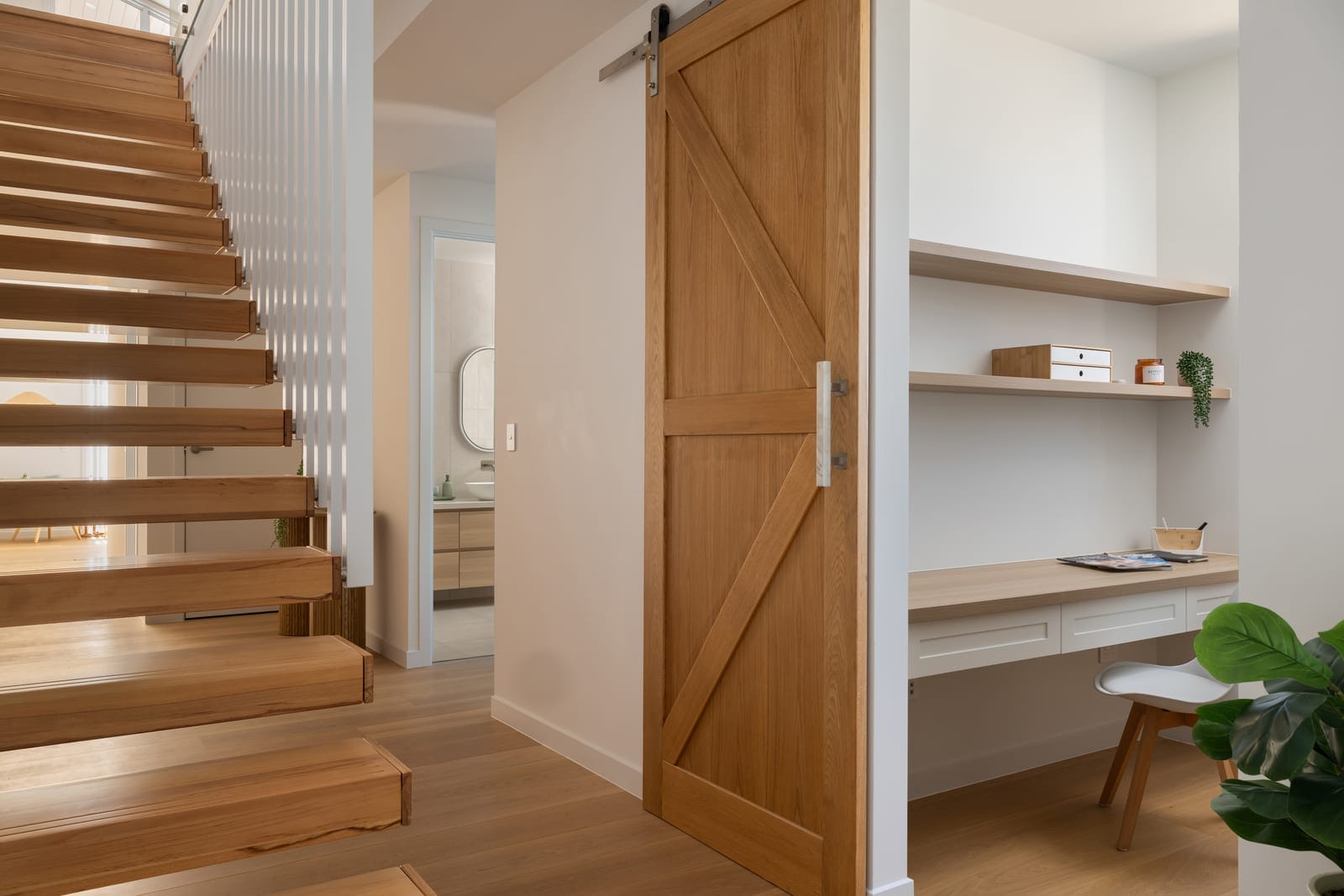 Brand-new Luxury Home, Ocean views, Lifestyle and Location