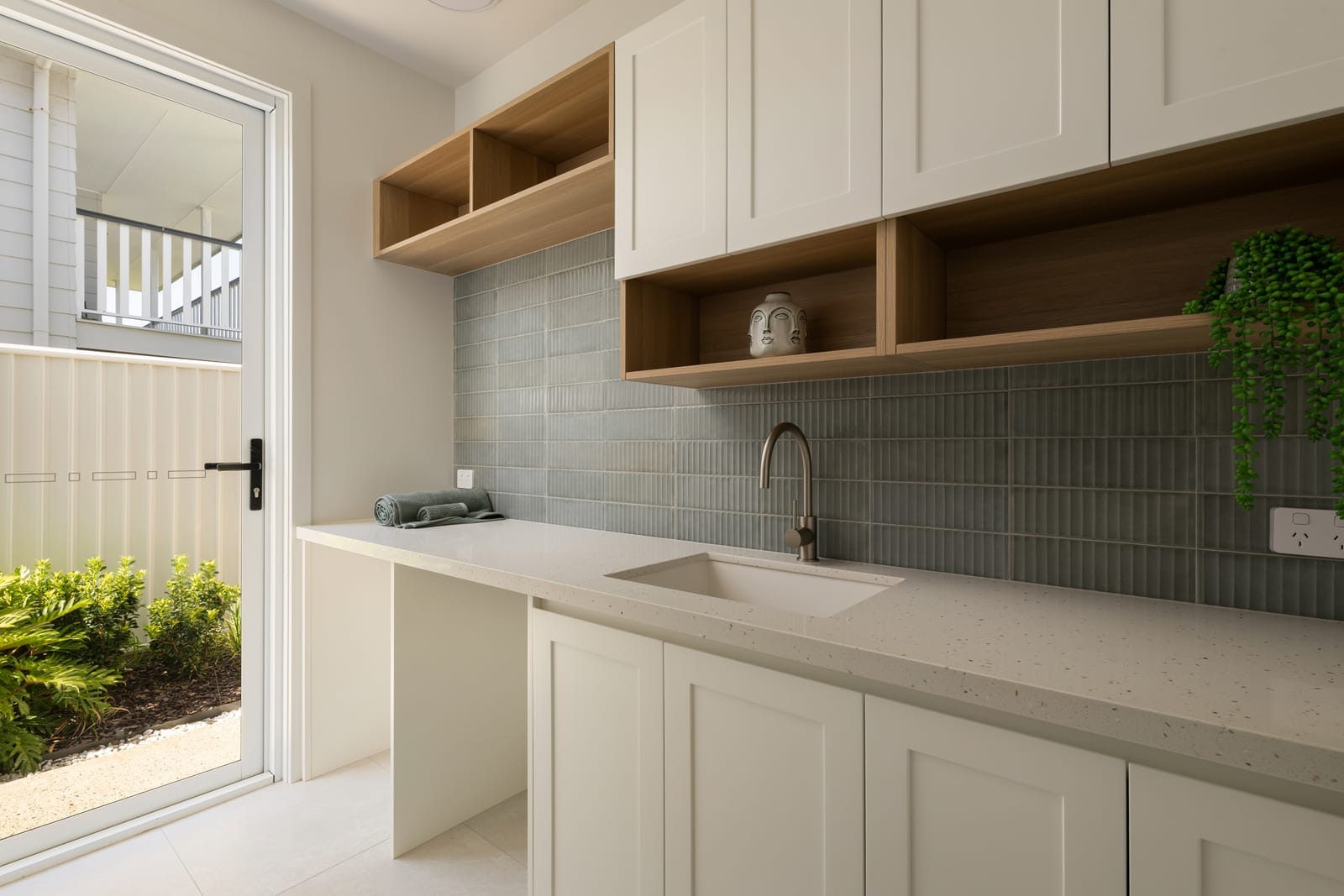 Brand-new Luxury Home, Ocean views, Lifestyle and Location