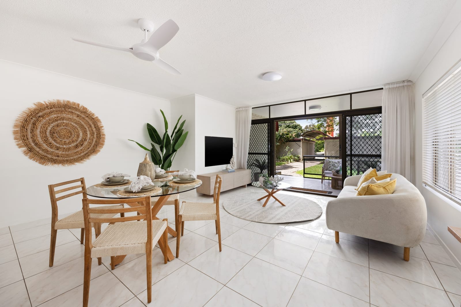 Prime Airbnb or Investment Opportunity by the River