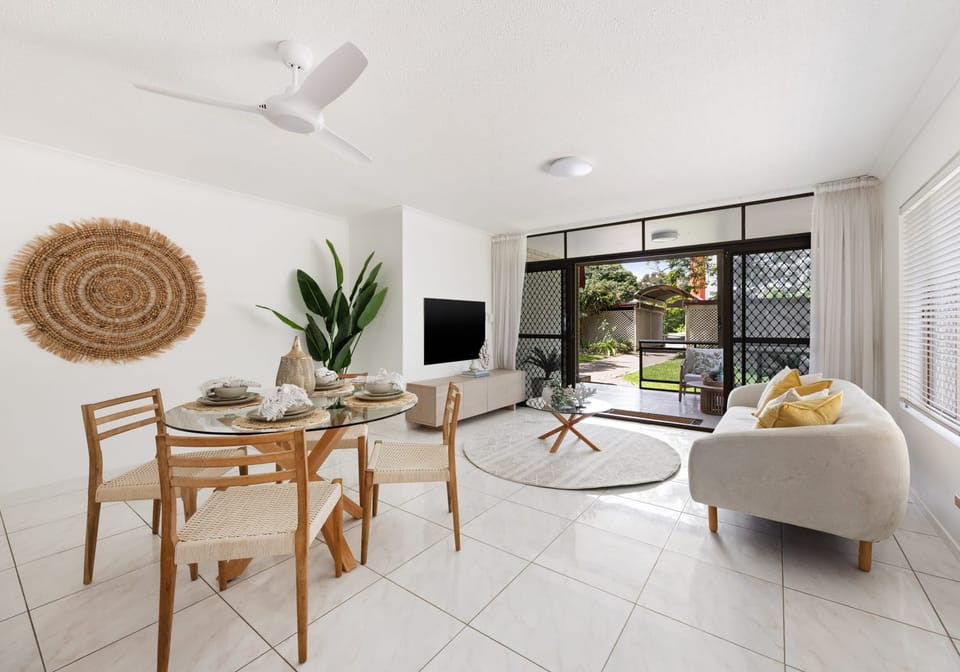 Prime Airbnb or Investment Opportunity by the River