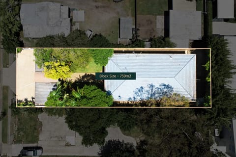Prime Airbnb or Investment Opportunity by the River