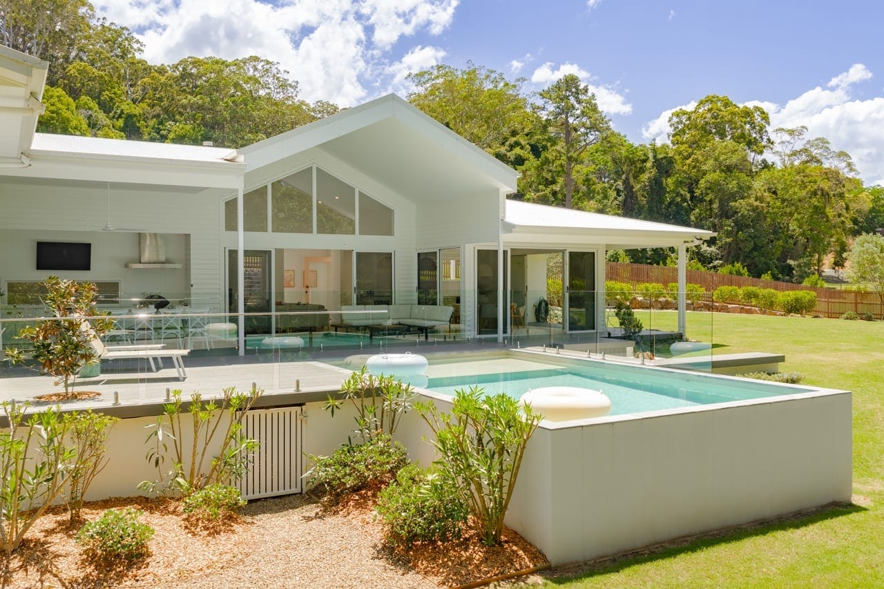 Acreage to Ocean: Best of Both Worlds!