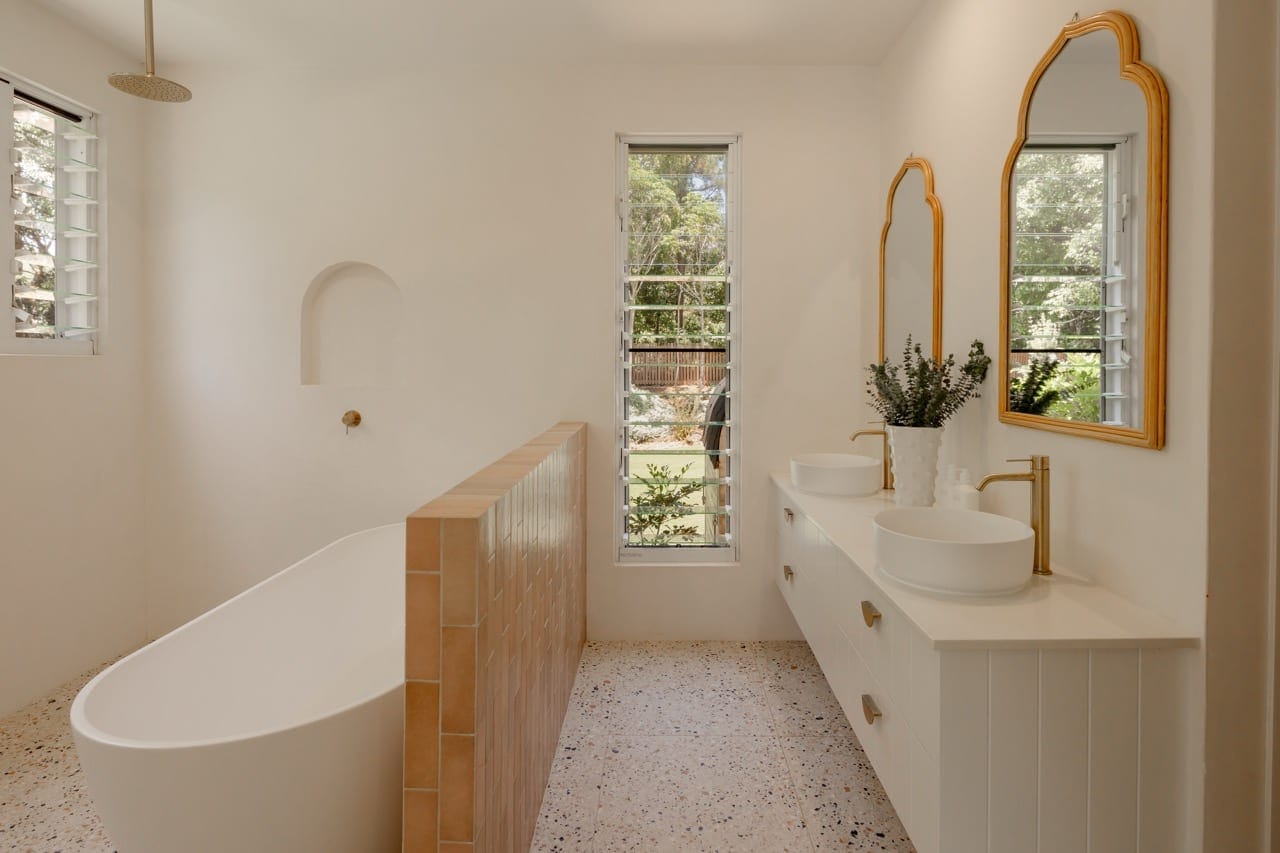 Acreage to Ocean: Best of Both Worlds!