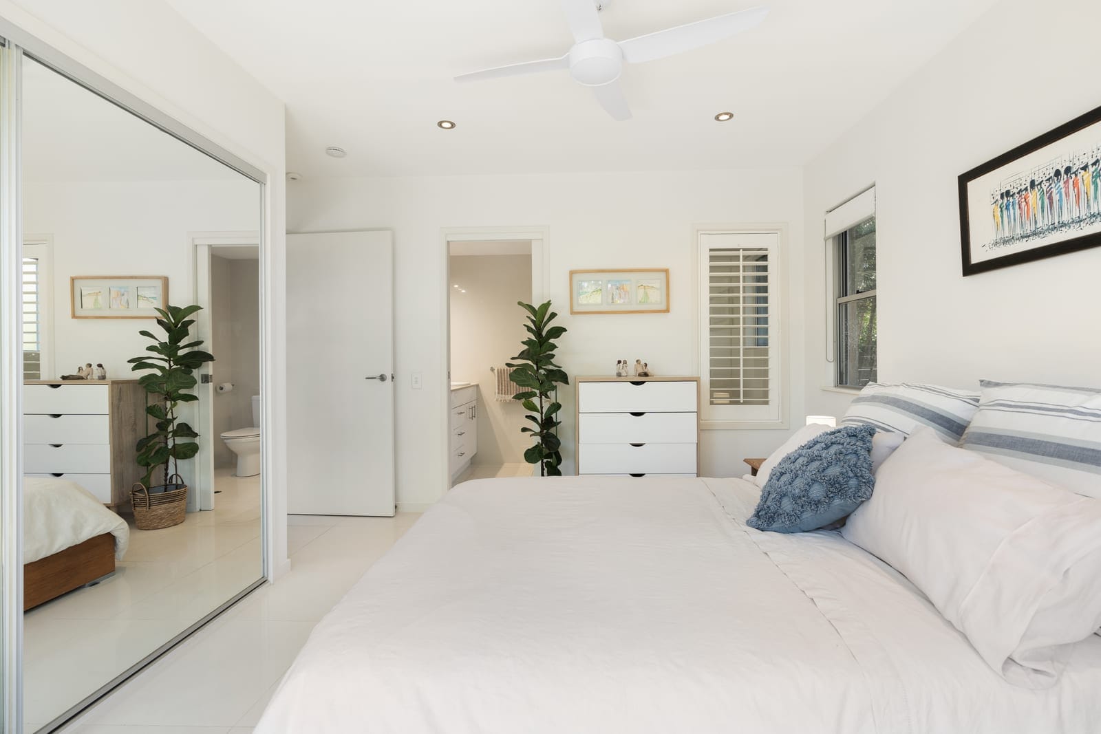 Rare Beachside Apartment – 350m from the Sand