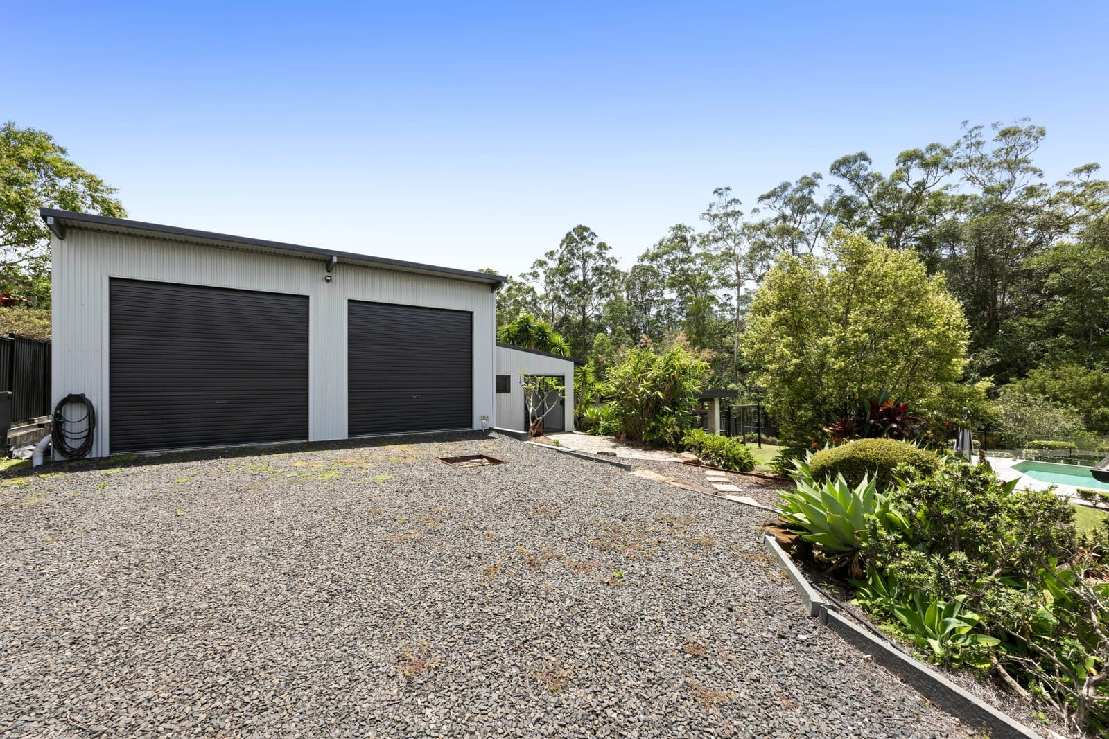 SOLD by Ollie Lehmann TOWN