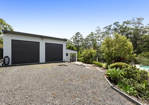 SOLD by Ollie Lehmann TOWN