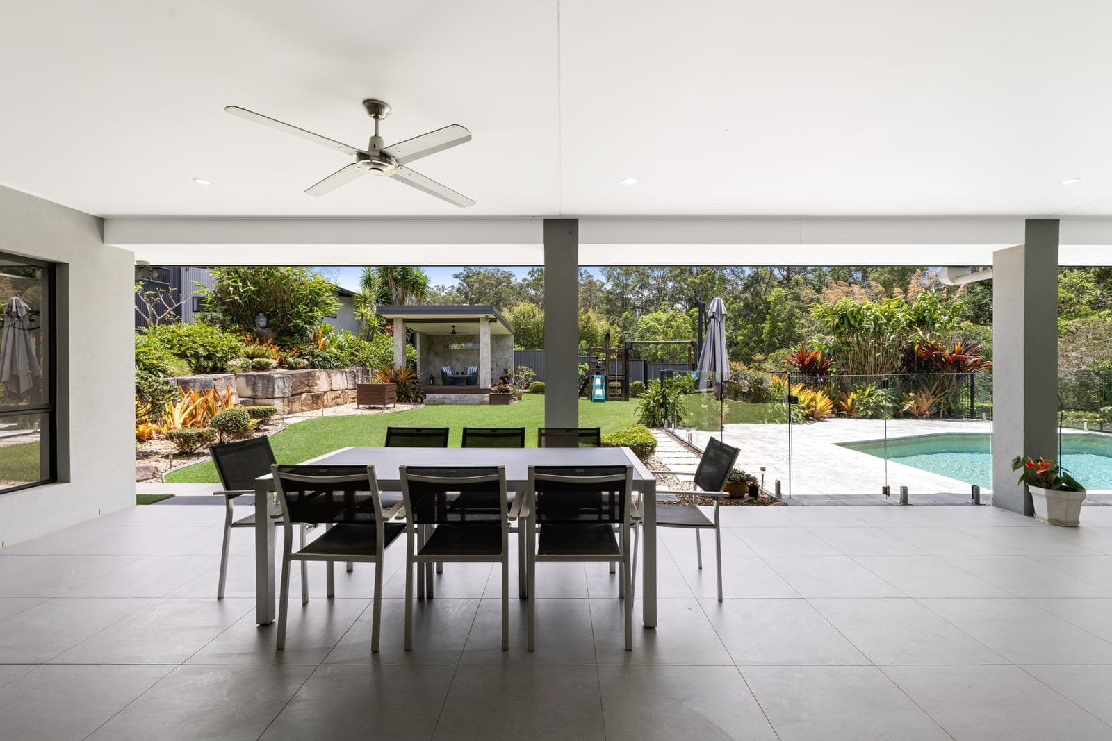 SOLD by Ollie Lehmann TOWN