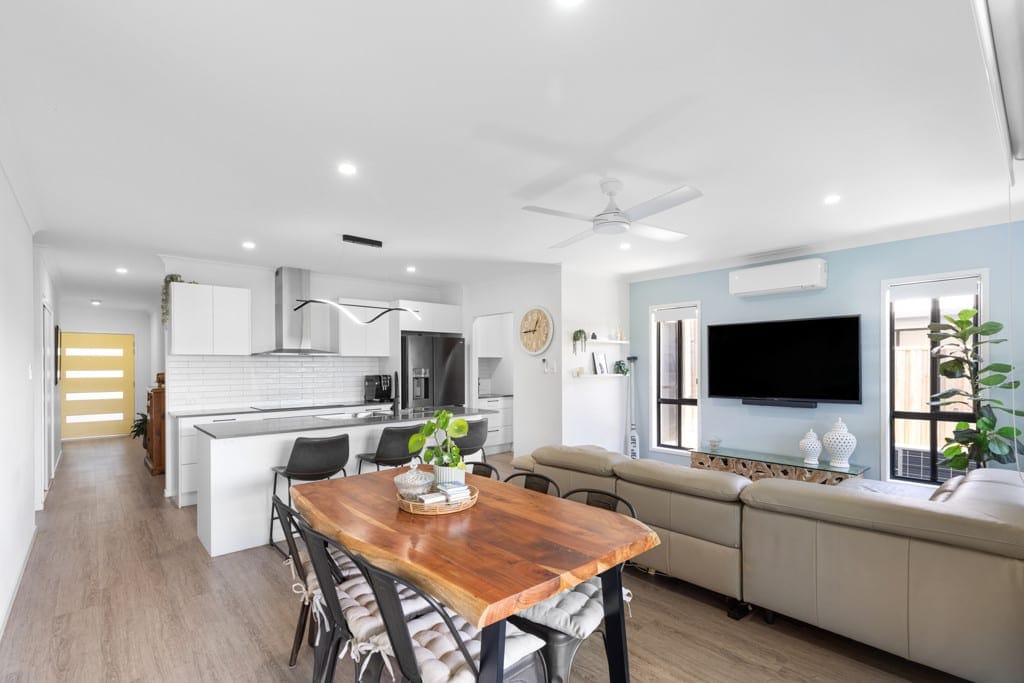SOLD by Team Cassie Kennedy!