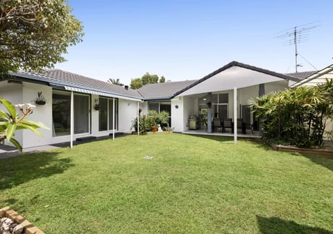 Prime Positioned Family Home in Sought-After Buderim Cul-de-Sac
