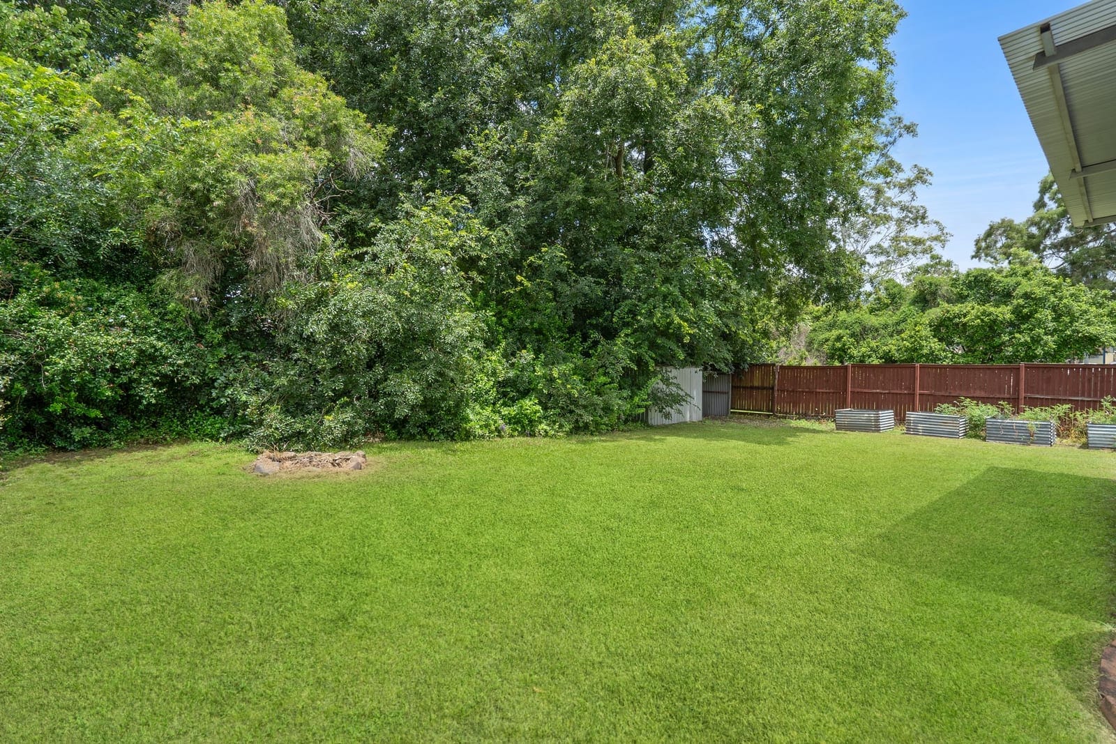 Sold by Angelina Sweeney & Jacob Beeston