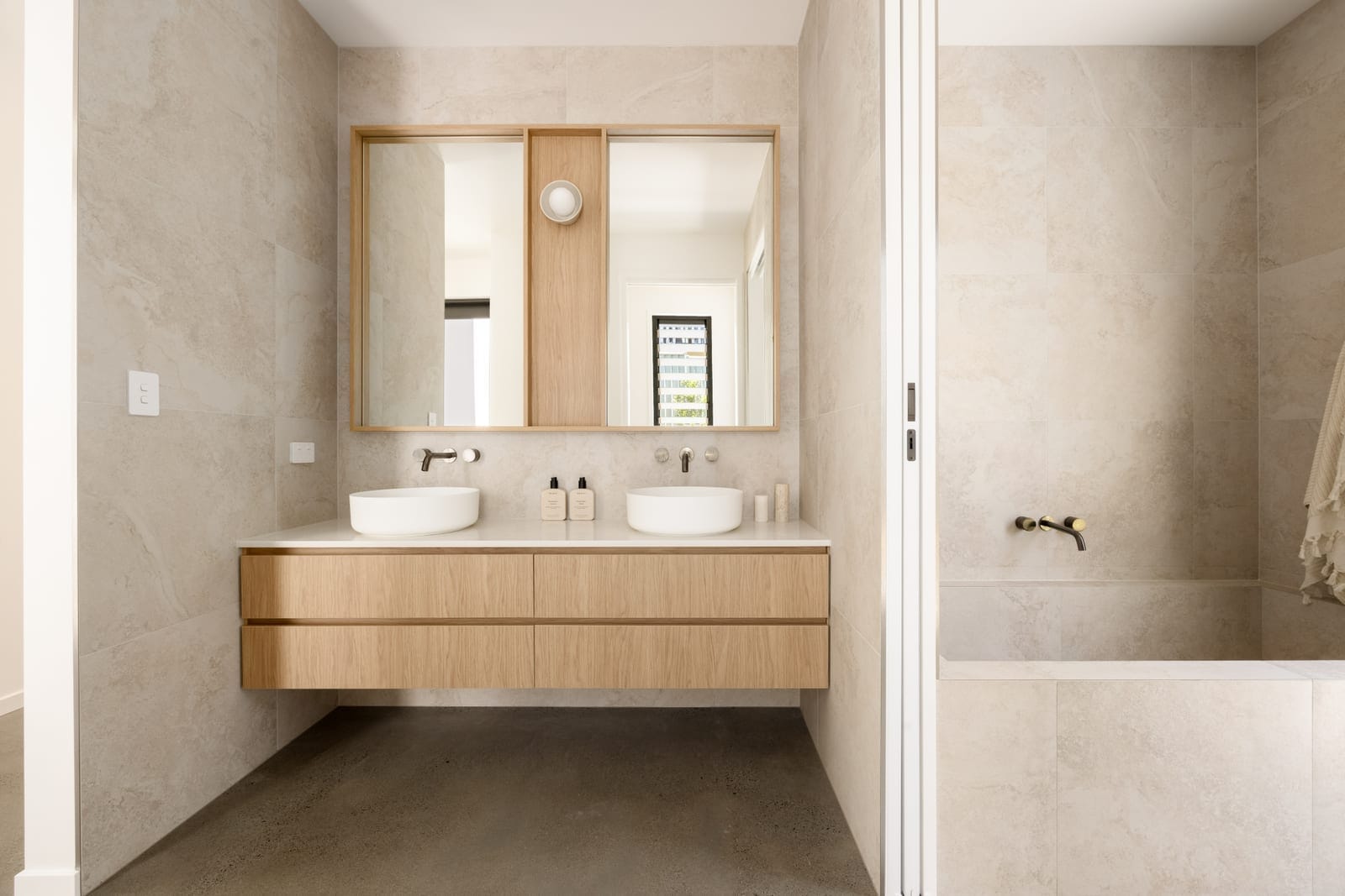 Architectural Coastal Luxury in the Heart of Buderim