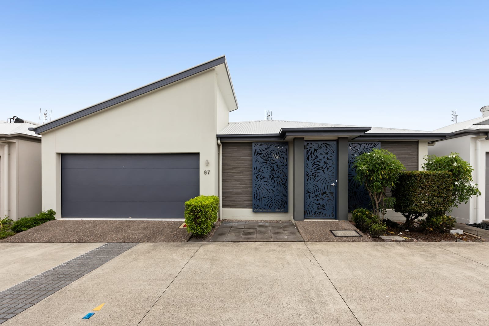 SOLD BY JAMIE VIBERT & NAJ ELSAYED