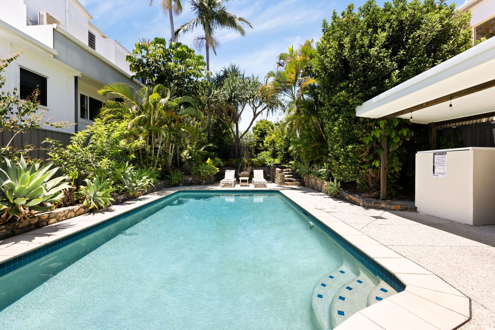 Blue-Chip Golden Triangle: Elevation, Light, Lifestyle, Location!