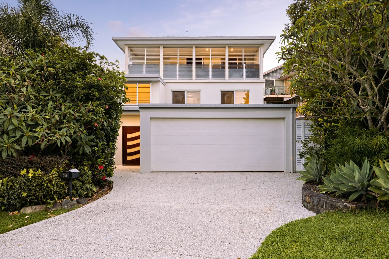 Blue-Chip Golden Triangle: Elevation, Light, Lifestyle, Location!