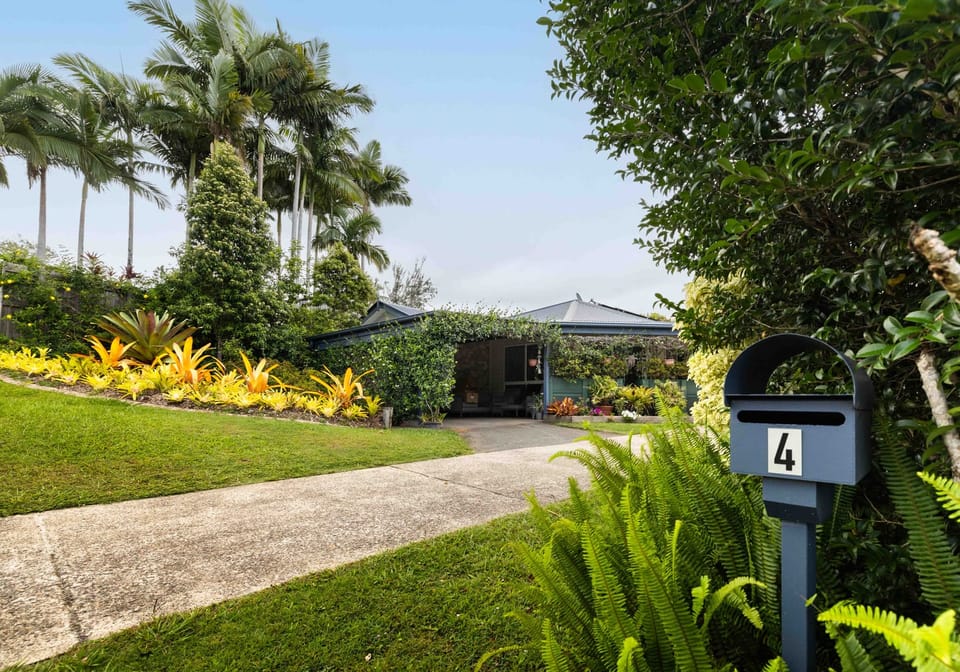 Peaceful Family Living in a Quiet Woombye Cul-de-sac