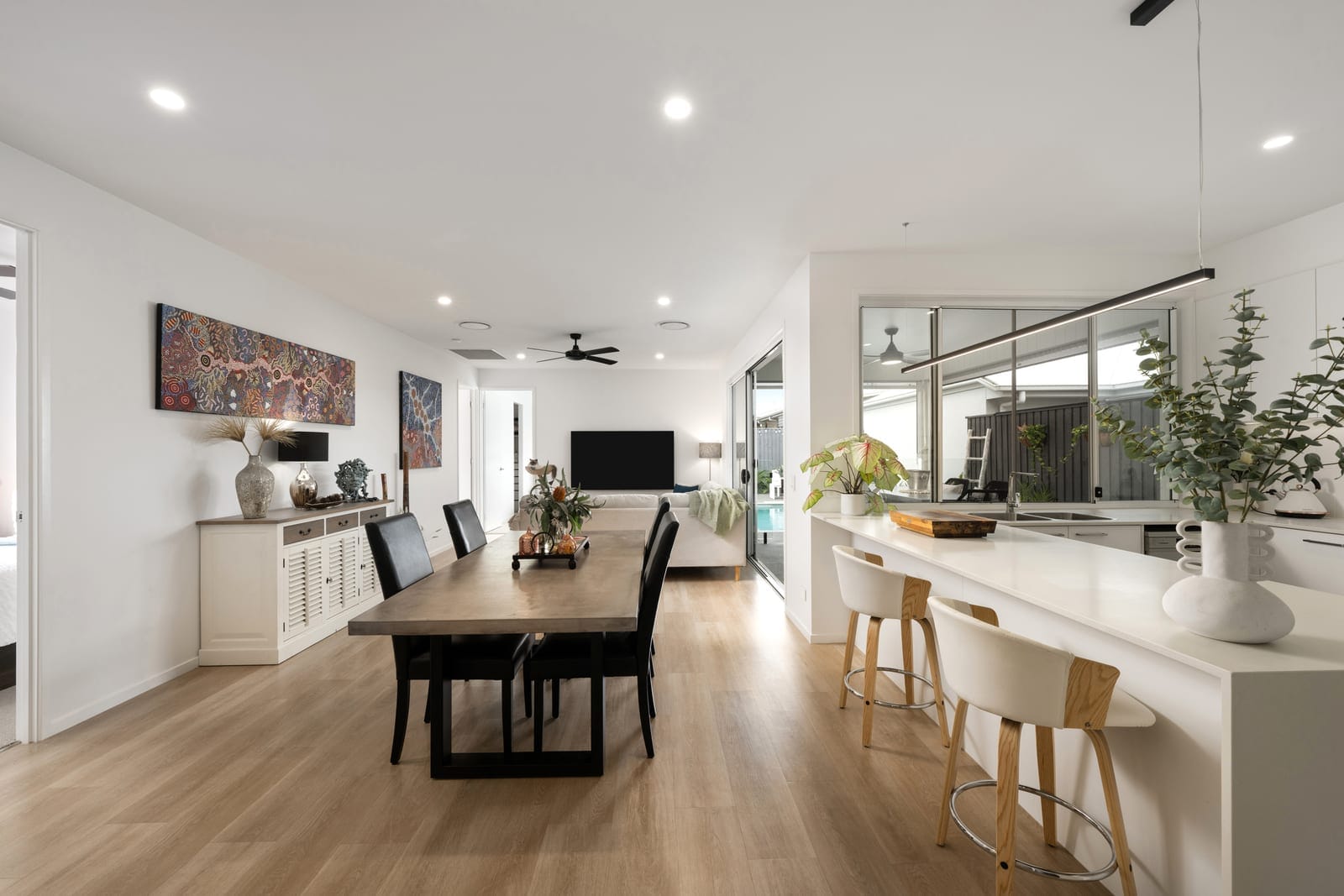 Happy Days Ahead: North Facing Entertainer + Heated Pool + Solar!