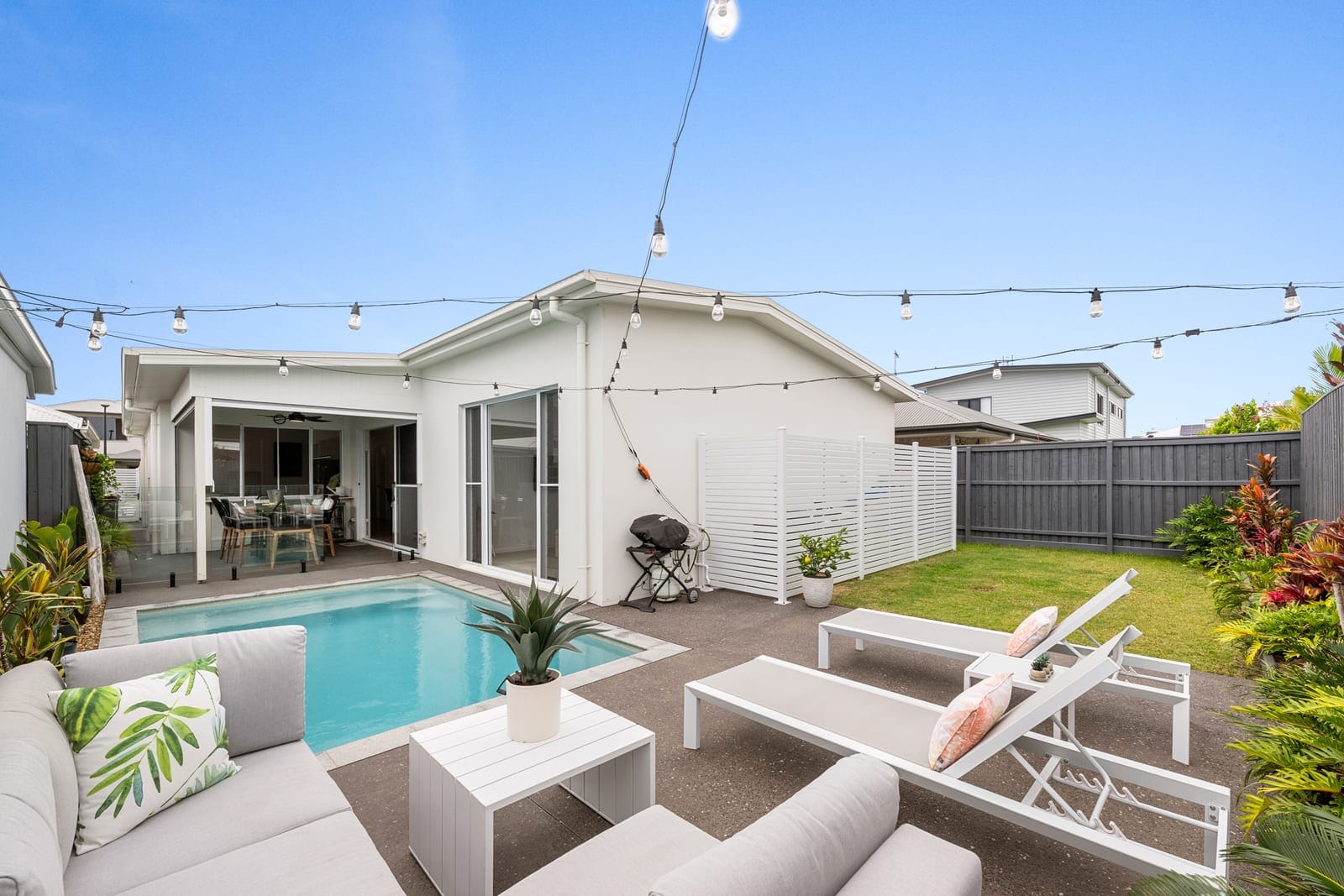 Happy Days Ahead: North Facing Entertainer + Heated Pool + Solar!