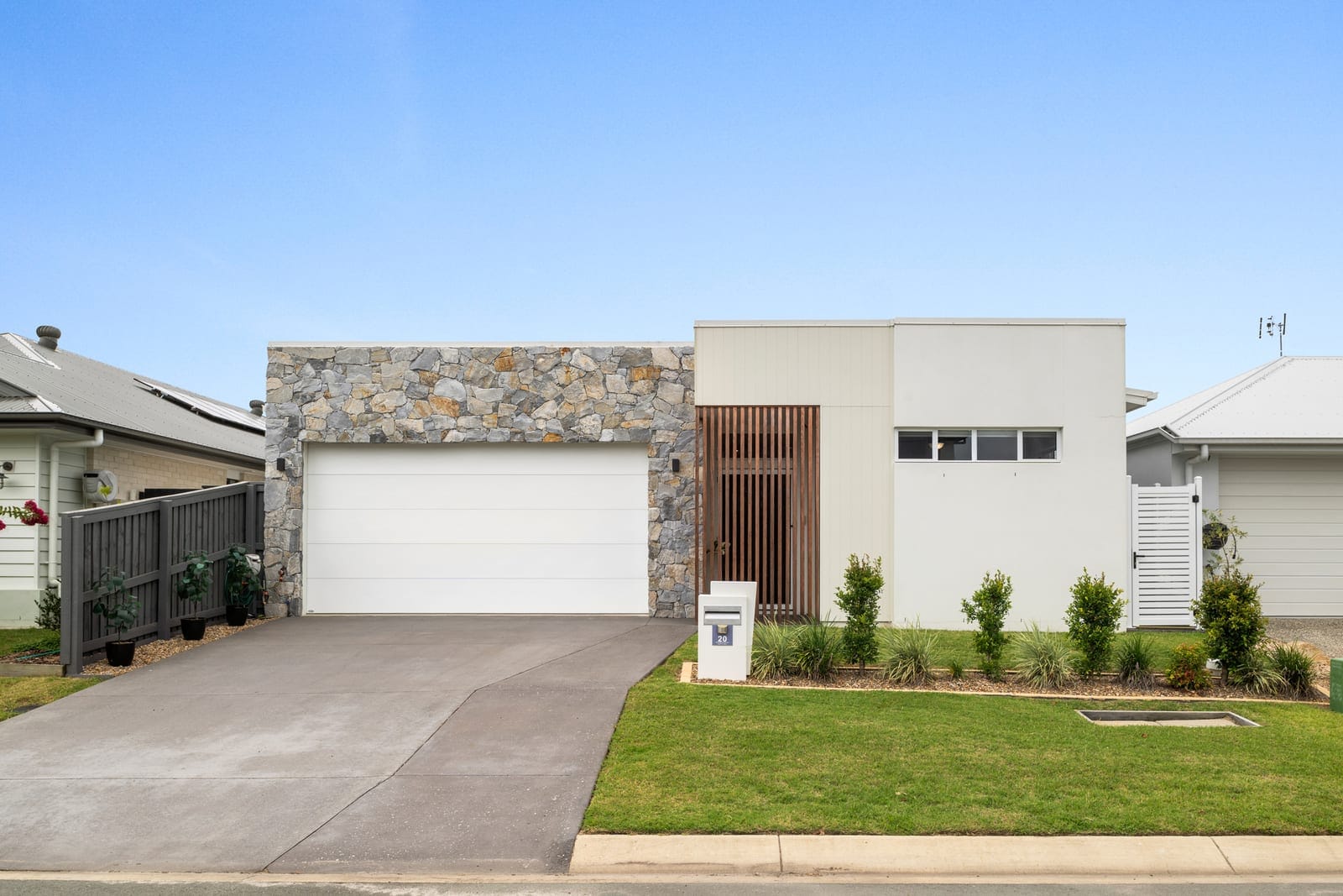 Happy Days Ahead: North Facing Entertainer + Heated Pool + Solar!
