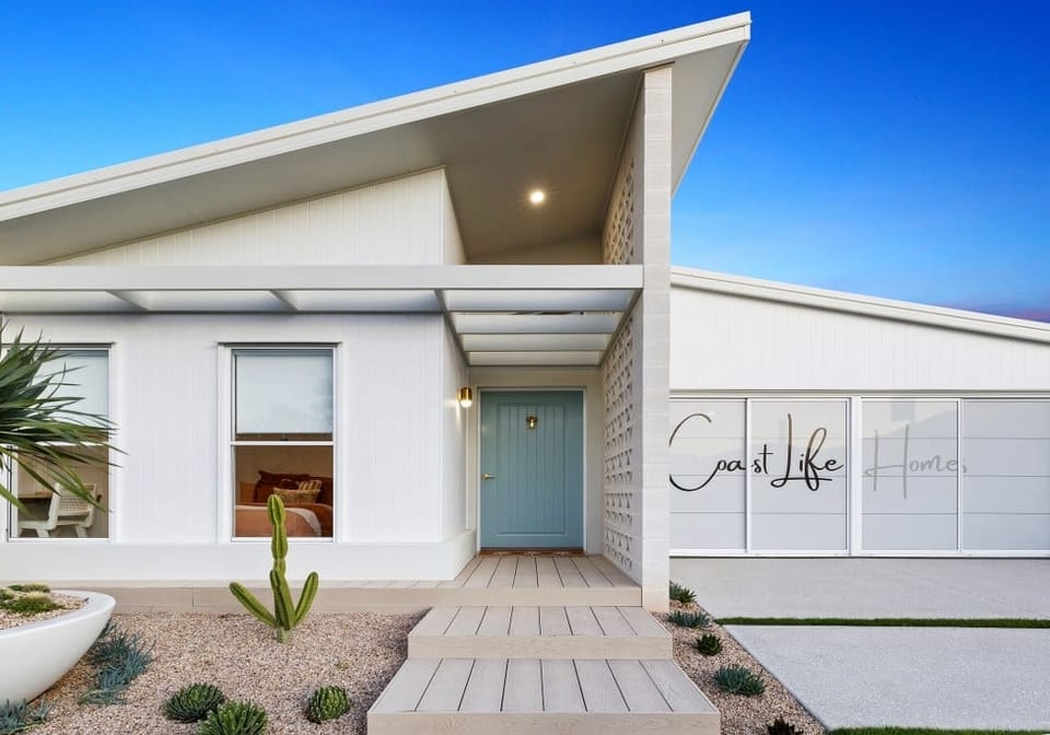 SOLD by Team Cassie Kennedy!