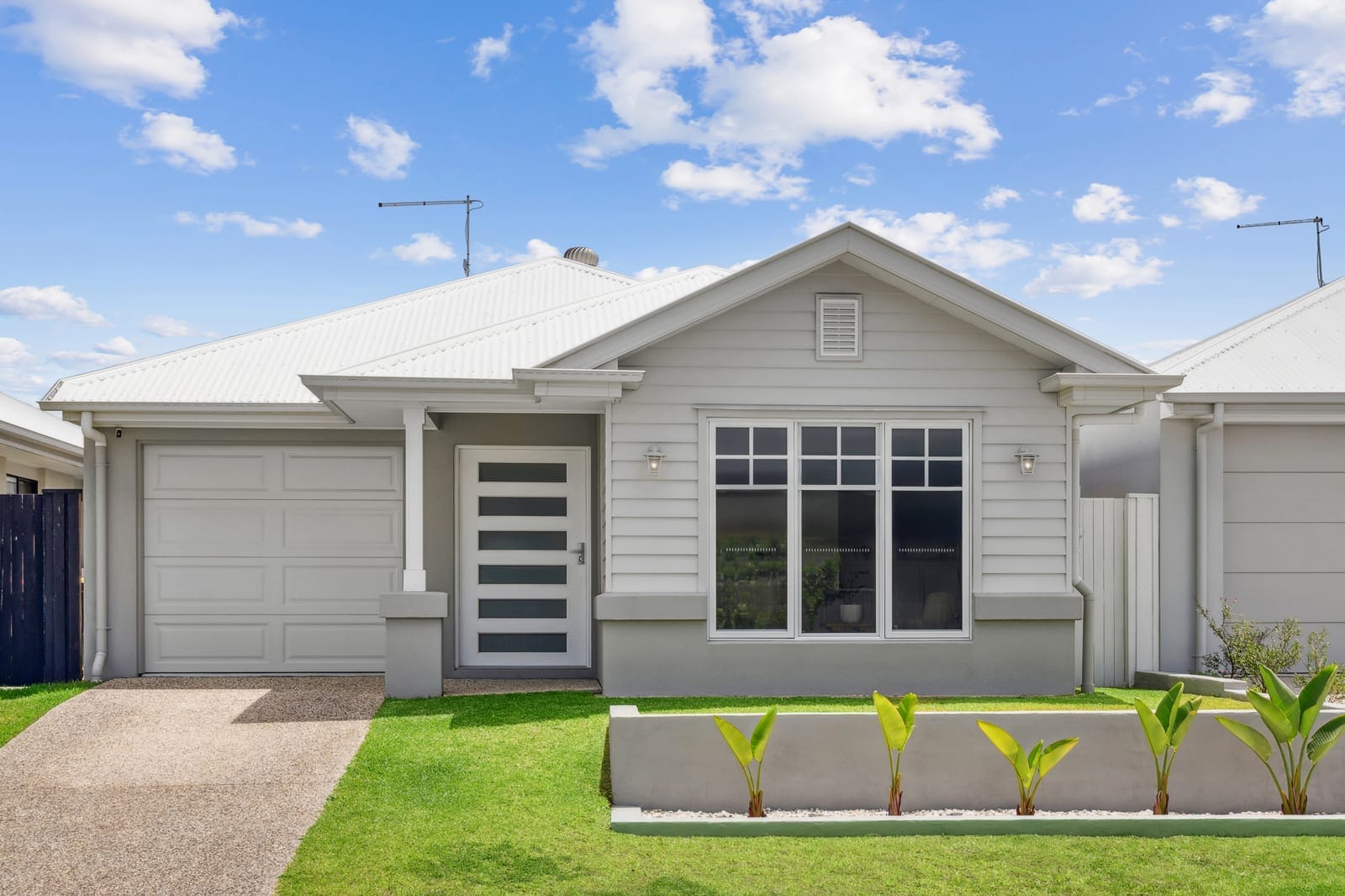 SOLD by Team Cassie Kennedy!