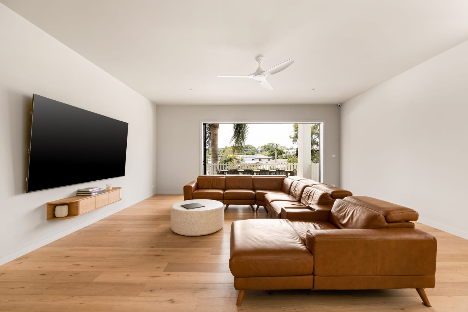 Stunning Commercial-Grade Build: Luxury Designer Living