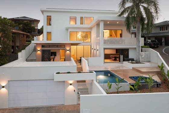 Stunning Commercial-Grade Build: Luxury Designer Living