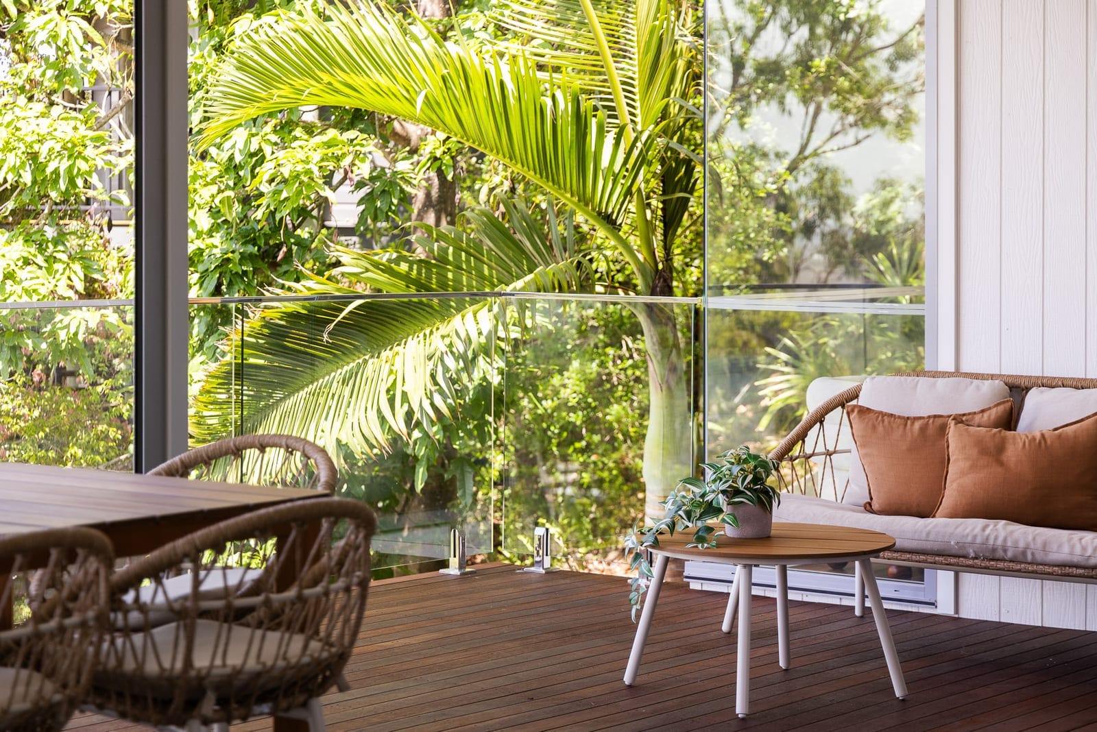Jaw-dropping north-facing white water ocean views