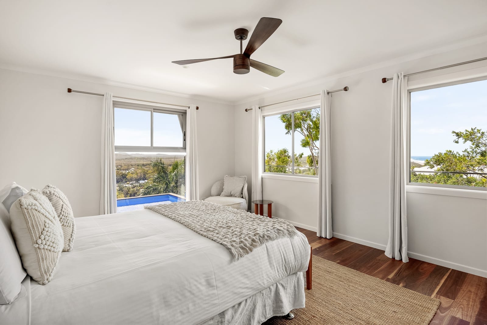 Jaw-dropping north-facing white water ocean views
