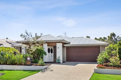 SOLD by Team Cassie Kennedy!
