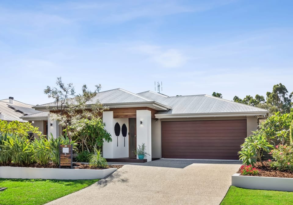 SOLD by Team Cassie Kennedy!