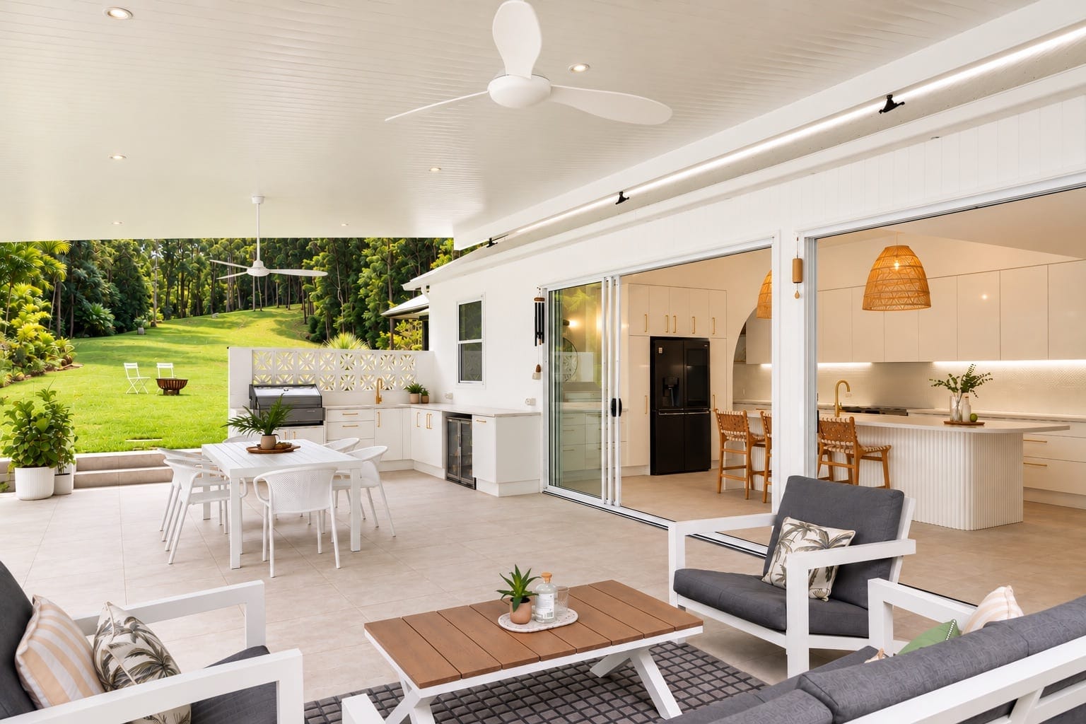 Total Privacy: Blue-Chip Lifestyle Acreage