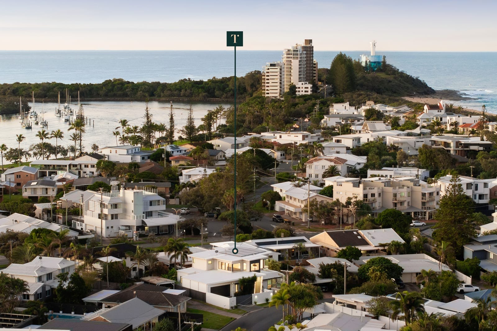 Bespoke Beachside Brilliance: Luxury, Location, Lifestyle!