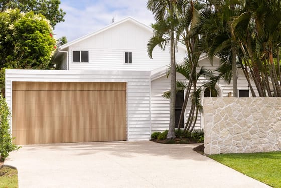 Dreamy Pool, Mediterranean Alfresco & Walk to the Beach!