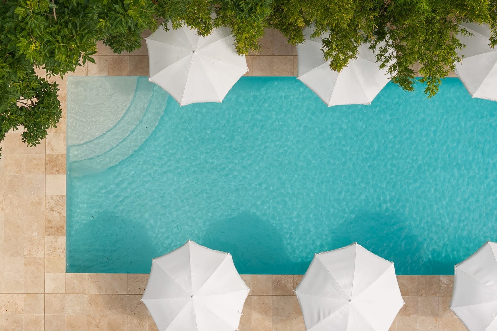 Dreamy Pool, Mediterranean Alfresco & Walk to the Beach!
